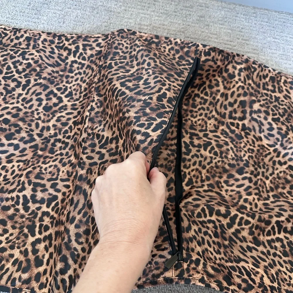 Chico's Leopard Garment Bag-New With Tags - Picture 7 of 10